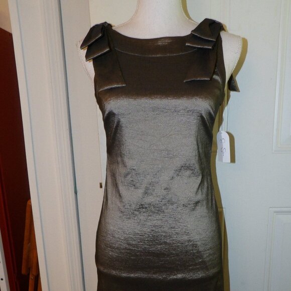 Jessica Simpson Dresses & Skirts - Jessica Simpson Taupe Dress Size 2 nwt